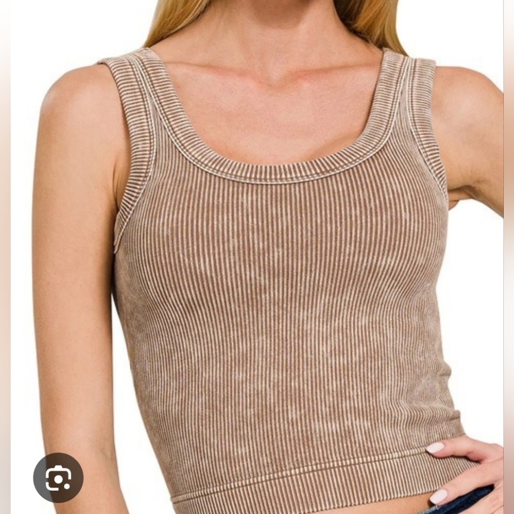 Zenana Outfitters Ribbed Brown Tank Top With Built In Bra PTP Stretch 19 NWOT